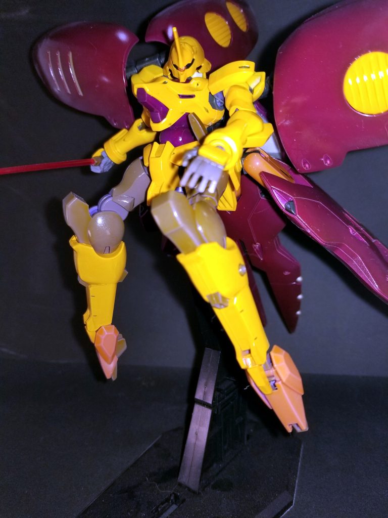 バインダーはぐりんぐりん動くので稼働の邪魔にはなりません。