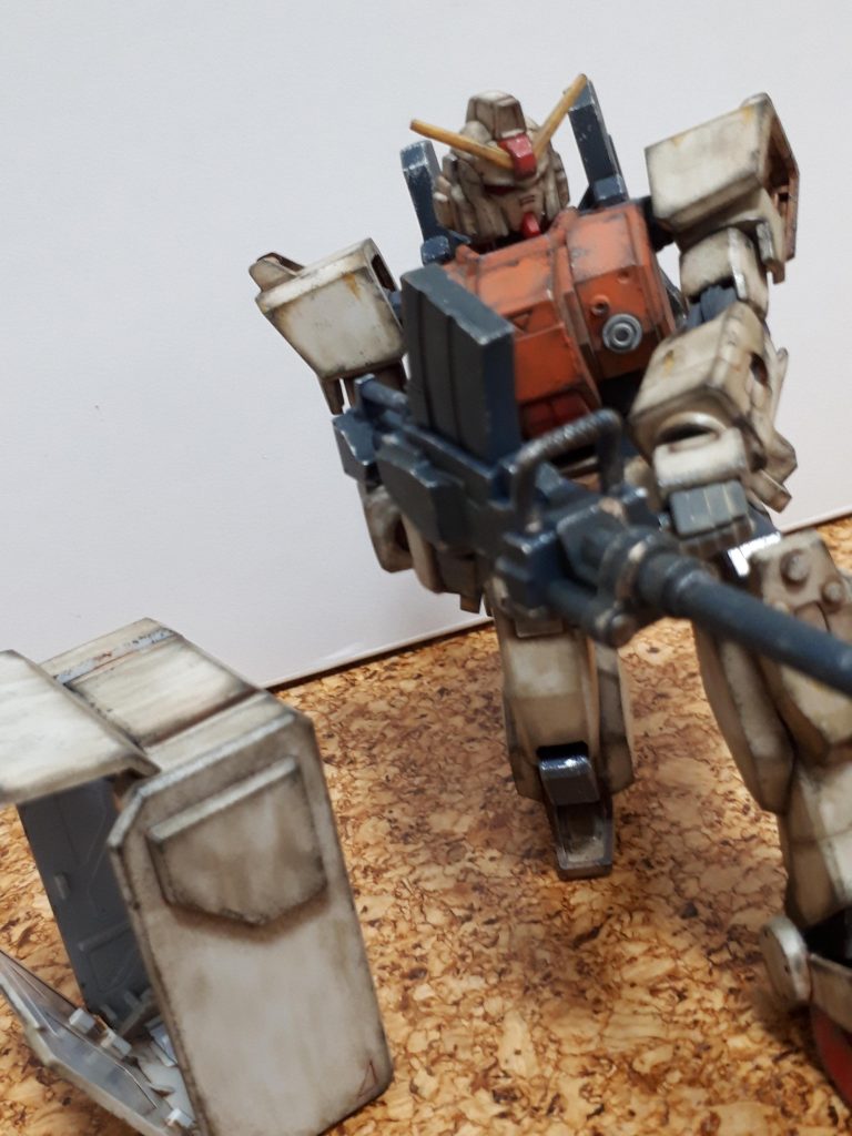 箱の中は、いつもは閉まってるだろうと思い、敢えてあまり汚しませんでした。