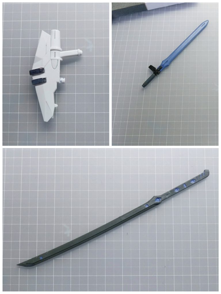 刀はディテールを青く筆で塗装。
先端を鋭くしました。
双剣は刀身を塗装。ムラなく塗るのが大変でした。鍔の部分は収納に邪魔なので
切り飛ばしました。
フェイダトンファーはほぼ無改造。あえて一部だけ黒く塗装しました。