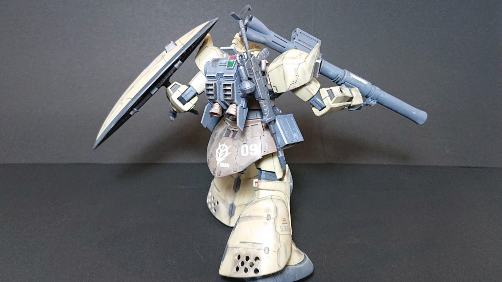 バックショット。
高機動熱核ジェットエンジンの設定です。
ビームライフルはバックパックにぶら下げています。