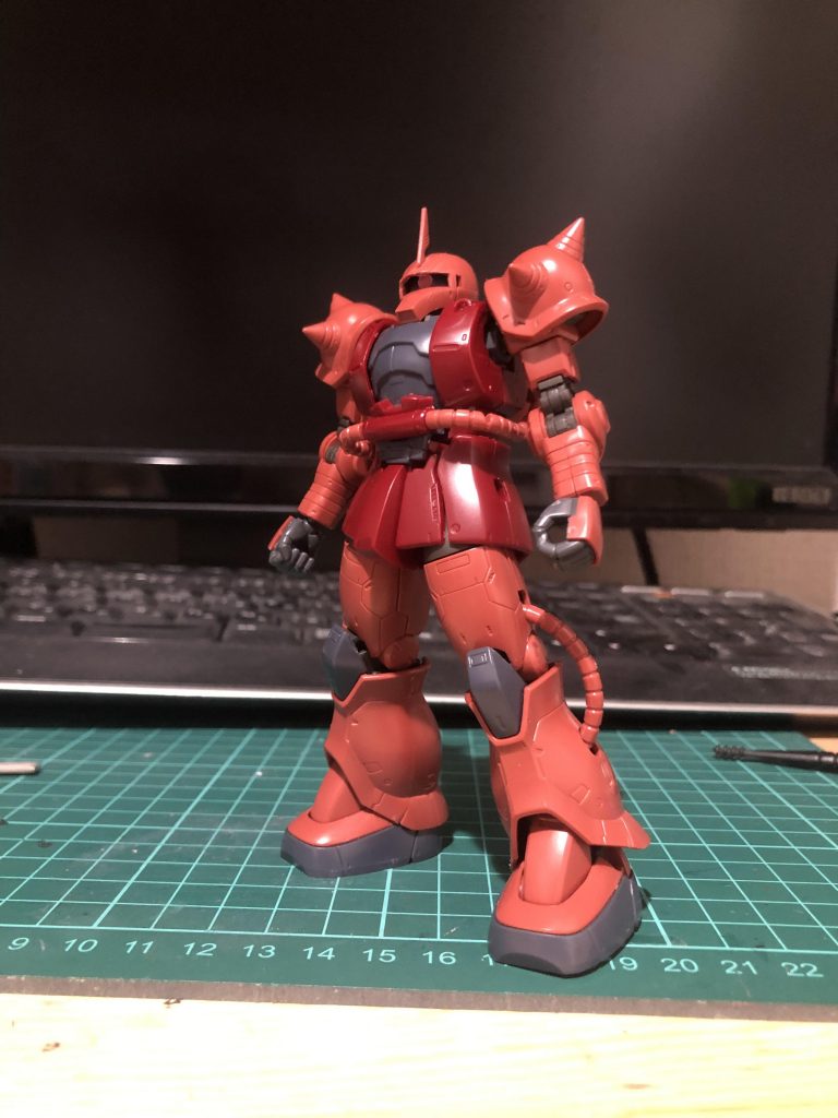 こぼれ話的な。。。
制作中はアンテナを付けていましたが、途中で取れて紛失してしまいました(T . T)