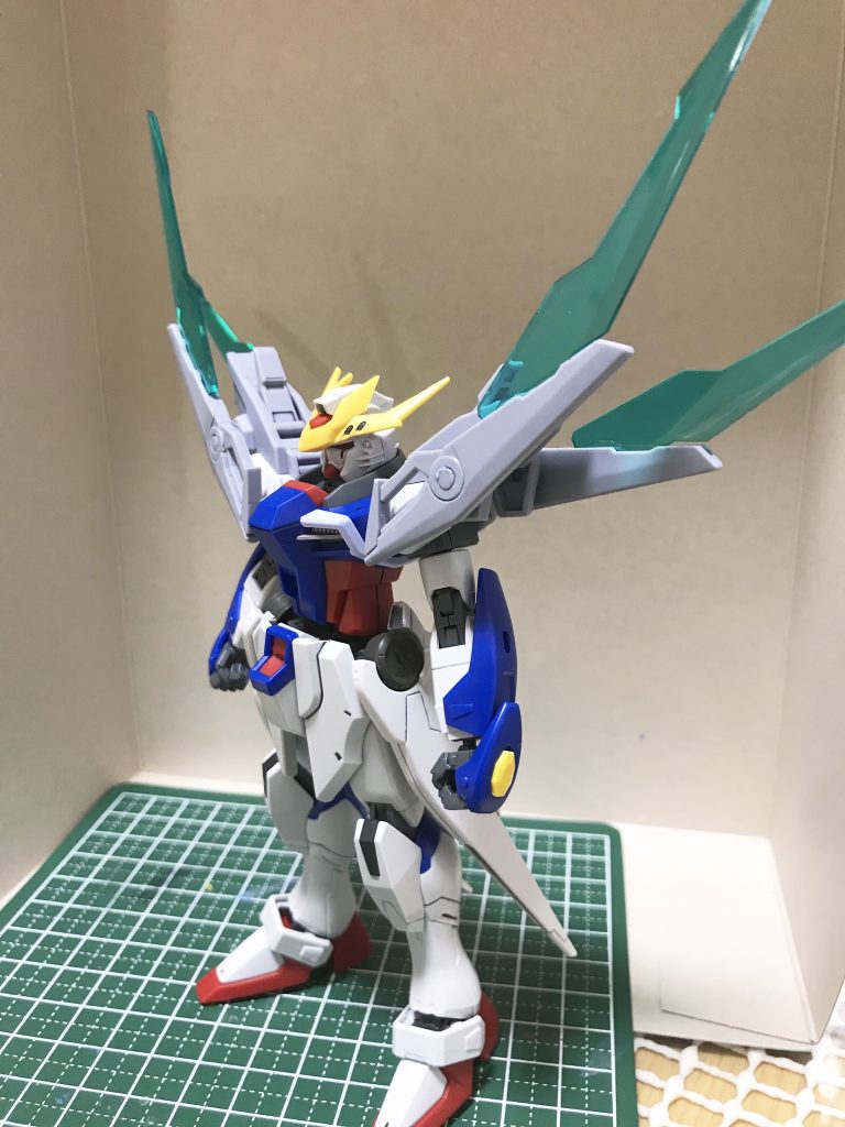 途中経過
最初はブーメランを4つ、追加スラスターは無し