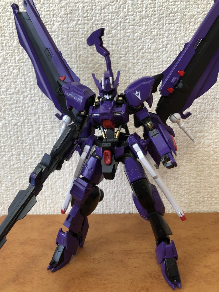 正面から
基本はアスタロトオリジンとラヴファントムで、部分的にアスタロトリナシメント、バエル、バルバトス第6形態、ストライクフリーダムを使ってます。