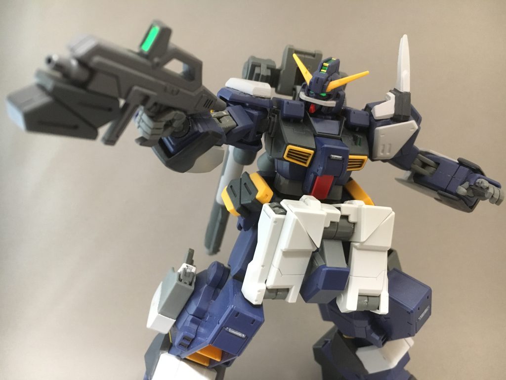 各部にアーマーを追加し耐弾性能を向上
とはいえ運動性を損なわないよう追加装甲はゴテ盛りにならない程度に