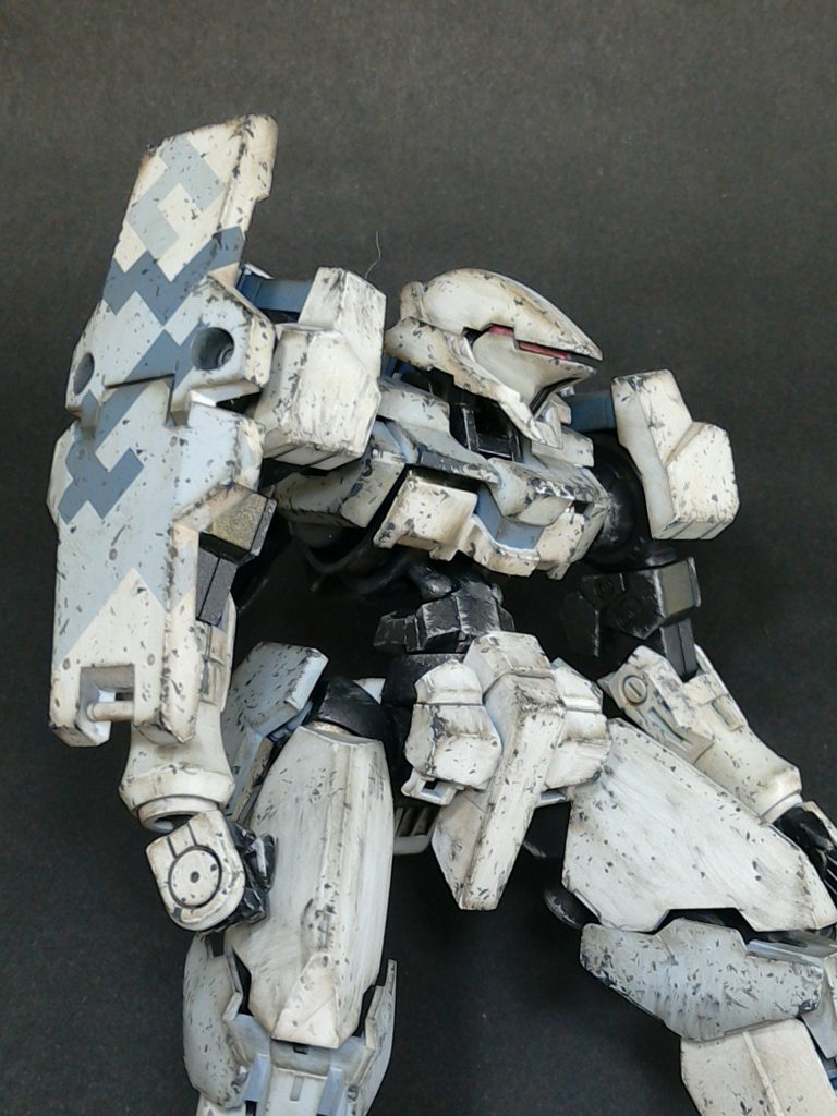 頭部センサーも作ったのですが上手く光を反射してくれませんでした