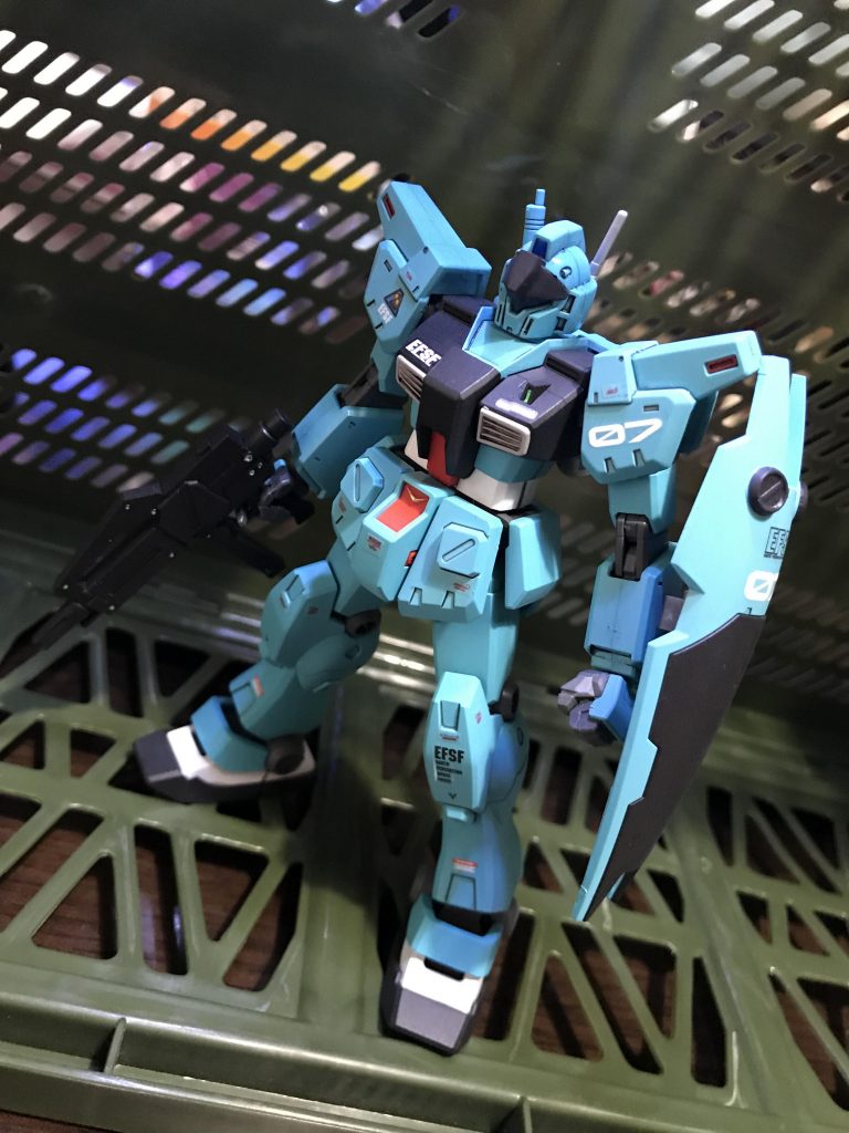 カラーはタミヤのコーラルブルーを使ってみました✨