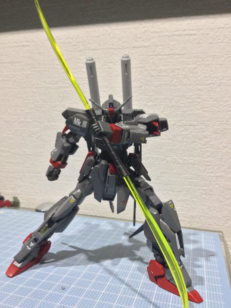 ビームナギナタ
ティターンズ残党討伐隊「ワイルドハント」隊長 テオ:ミュラーが後から装備した武器。
接近戦が得意でエゥーゴに所属していた時代にもネモに装備して参戦していた。