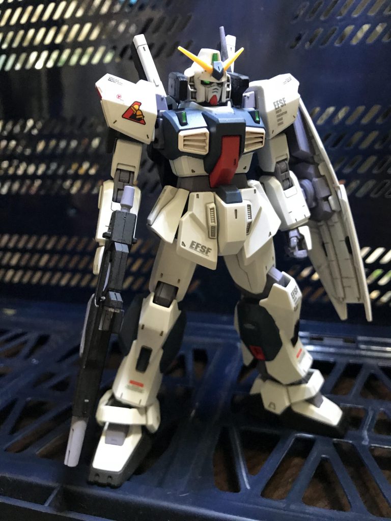 ネイビーブルーで塗装しました。