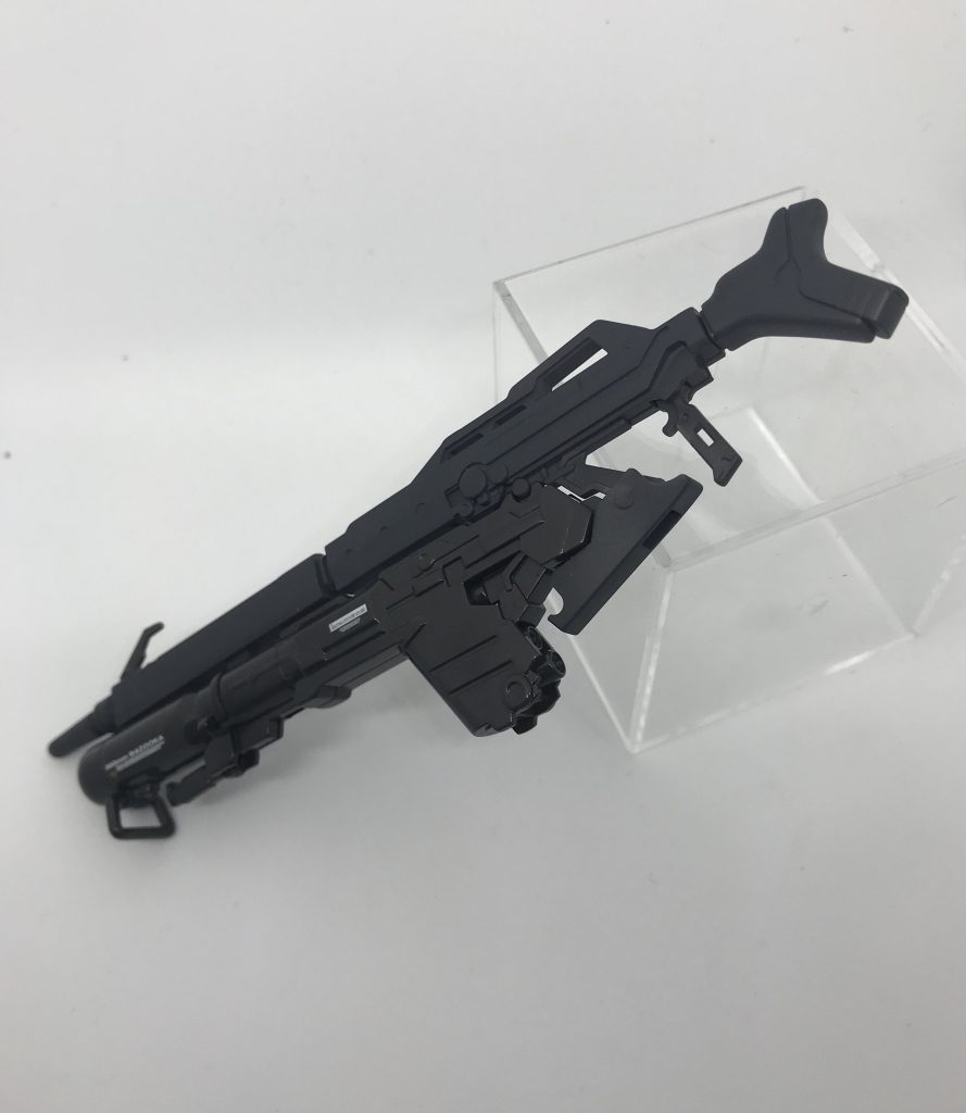 ライフルとバズーカは別の黒塗装をしました。