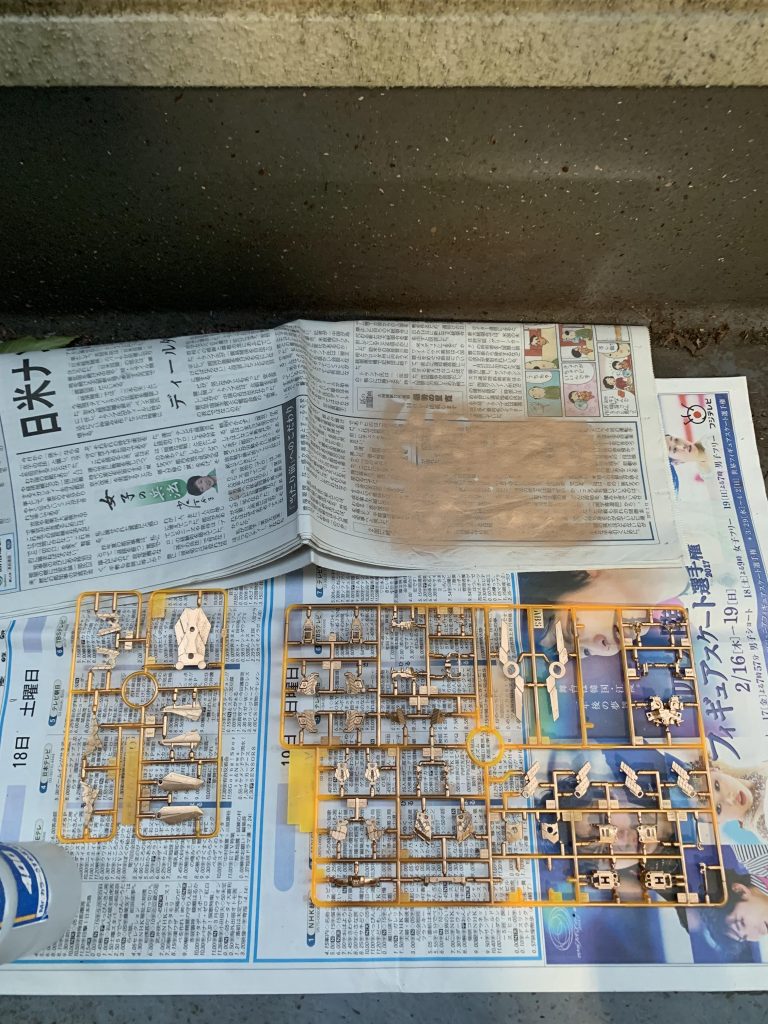 今回は外装のゴールドとサイコフレームのゴールドでは塗装レシピを変えています。外装のゴールドは純粋なガイアのゴールドを、サイコフレームはゴールド下地にクリアイエローを重ねました。