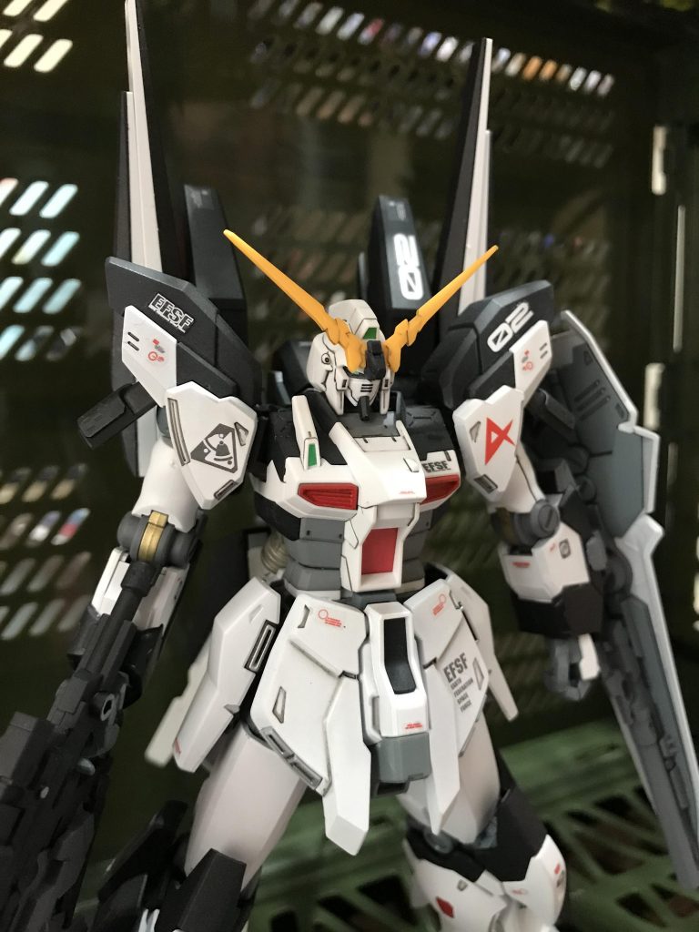 Hi-νガンダム typeR–8枚目/制作者:真樹京介