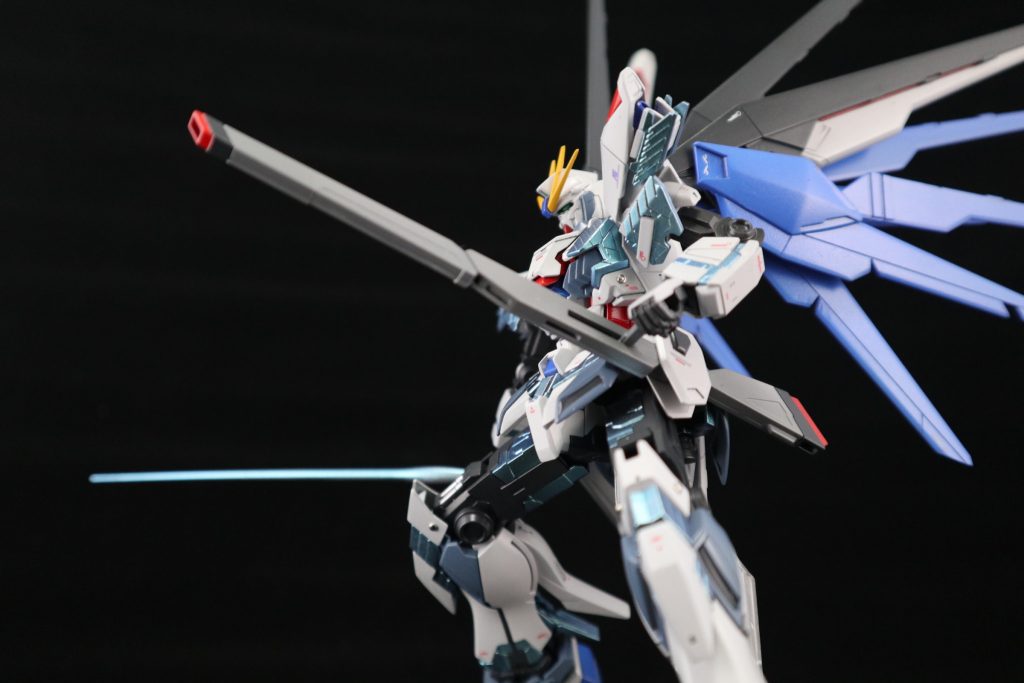 その他武装はまんまフリーダム。