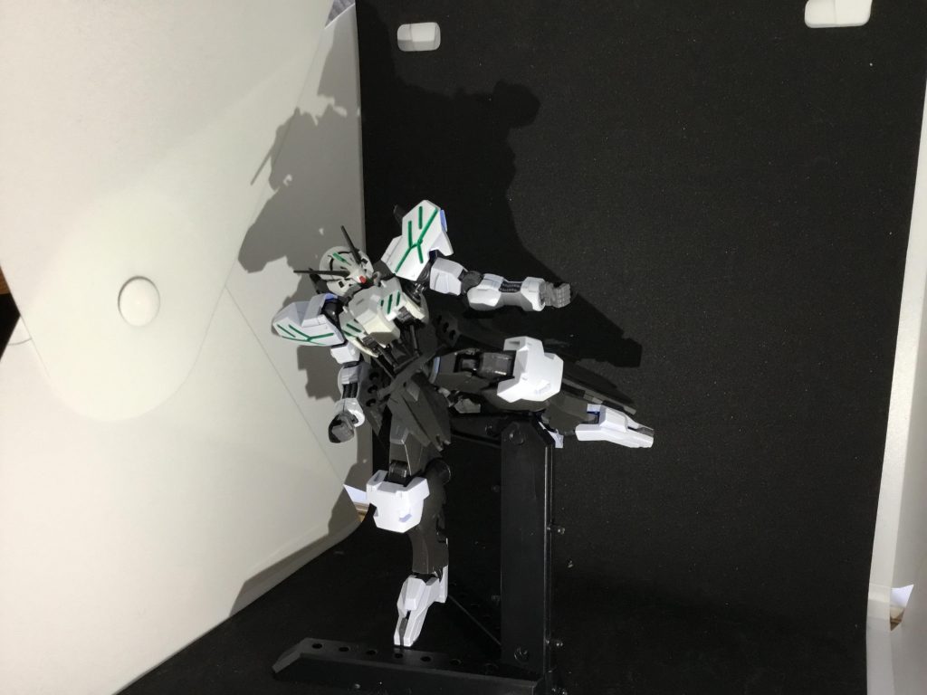 ハンターズエッジ蹴り