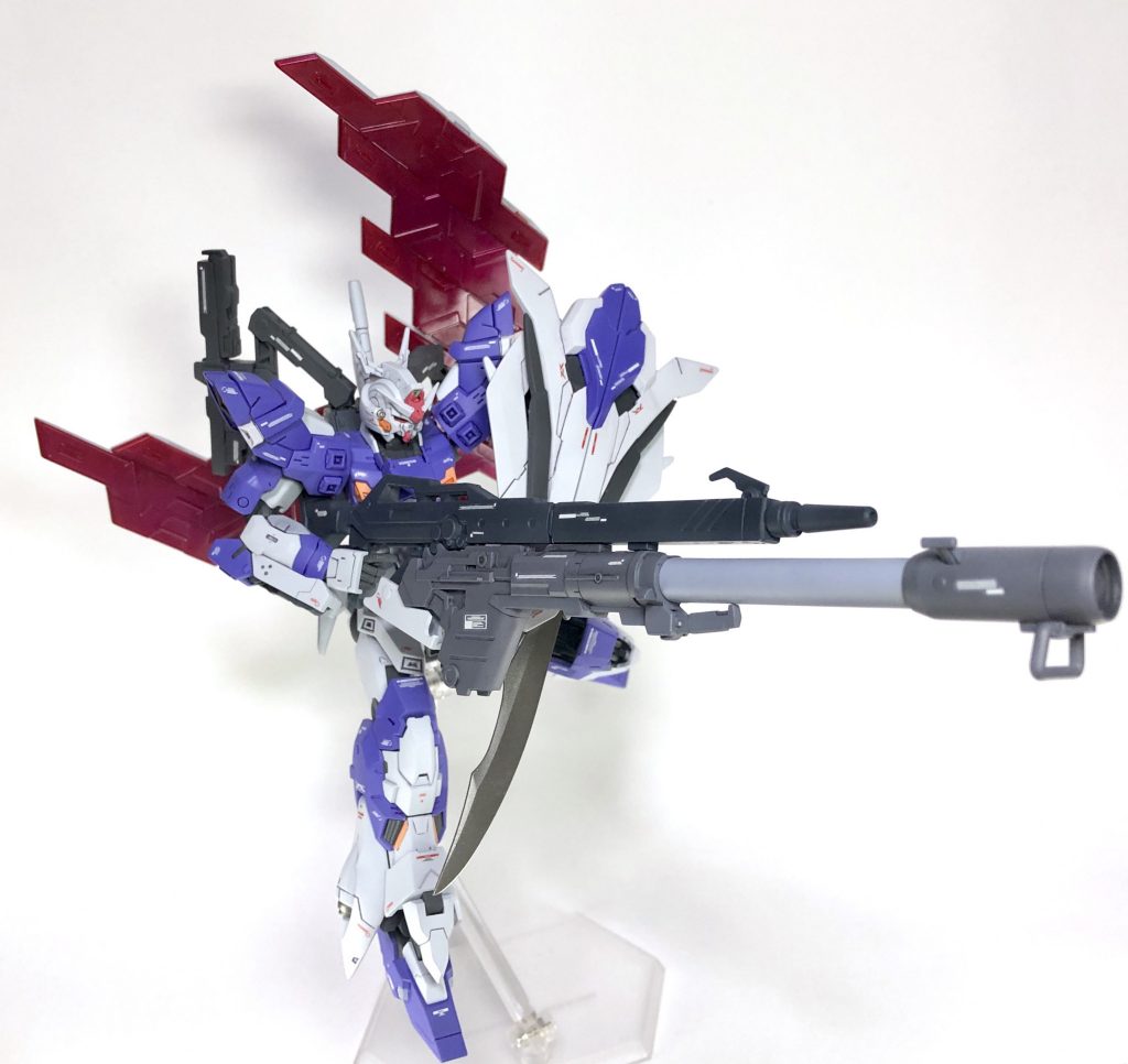 武装の組み換えも元設定に準じていますね。