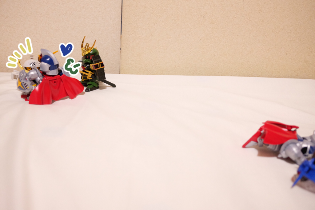 武者∀:わーい!  騎士さんだ!
騎士:ただいま〜
殺駆:やれやれ、人騒がせなやつだ…