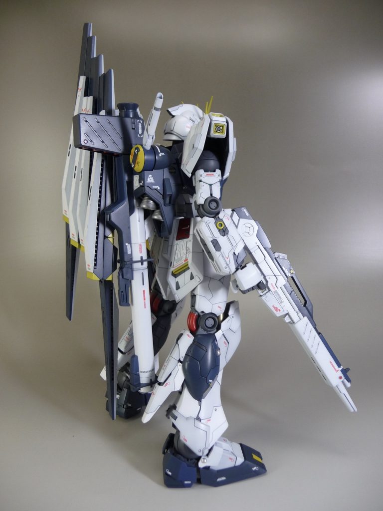 RX-93    ν GUNDAM–3枚目/制作者：You-keito (ゆう中尉)