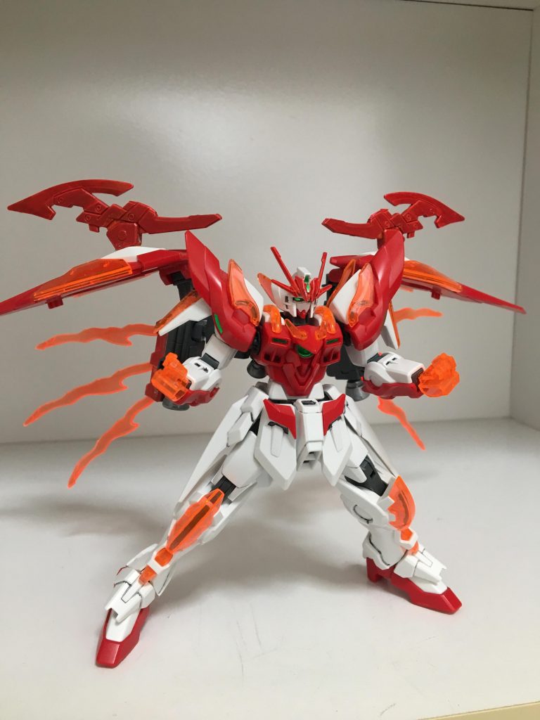 フェニックスゼロシステム起動！
窮地に陥った時に機体の出力を解放して炎の粒子を放出する事により機体性能を爆発的に上げ、不死鳥の様に復活する。