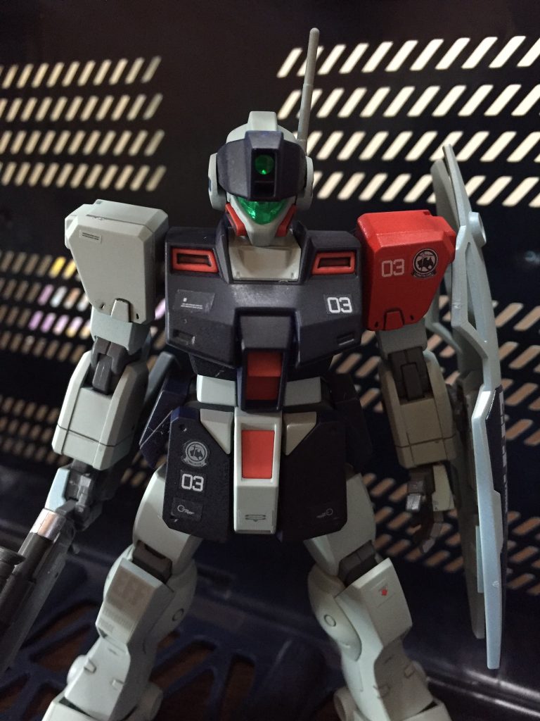 時々、肩を赤くしたくなる