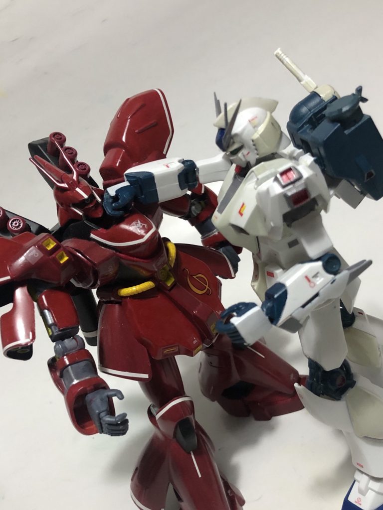 シャア 「サーベルのパワーが負けている？ええーい」 
　 「なんと」 
アムロ 「シャア」 
シャア 「貴様がいなければ」 
　 「ア、アムロ」 
アムロ 「うおーっ」 
シャア 「モニターが、死ぬ？何っ？」