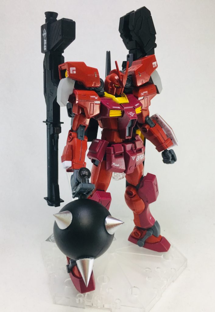 レッドウォーリアといえば、ハンマーですねと!ということで巨大なハンマーを。
手持ち武器でぶん殴りのが基本ですが……