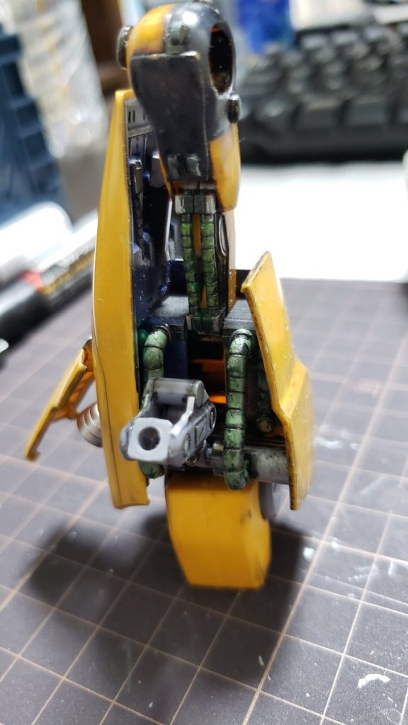 脚部のディテール作り込み。完成後は見え..（以下省略）