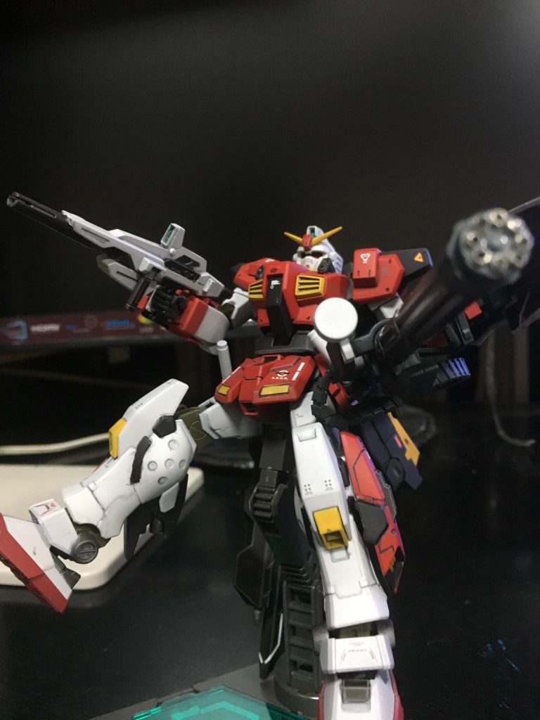 ジャイアントガトリング改
5号機にて使われていたガトリングガンを改良して装備させたもの
火力の向上よりも軽量化に重点を置いて改良している