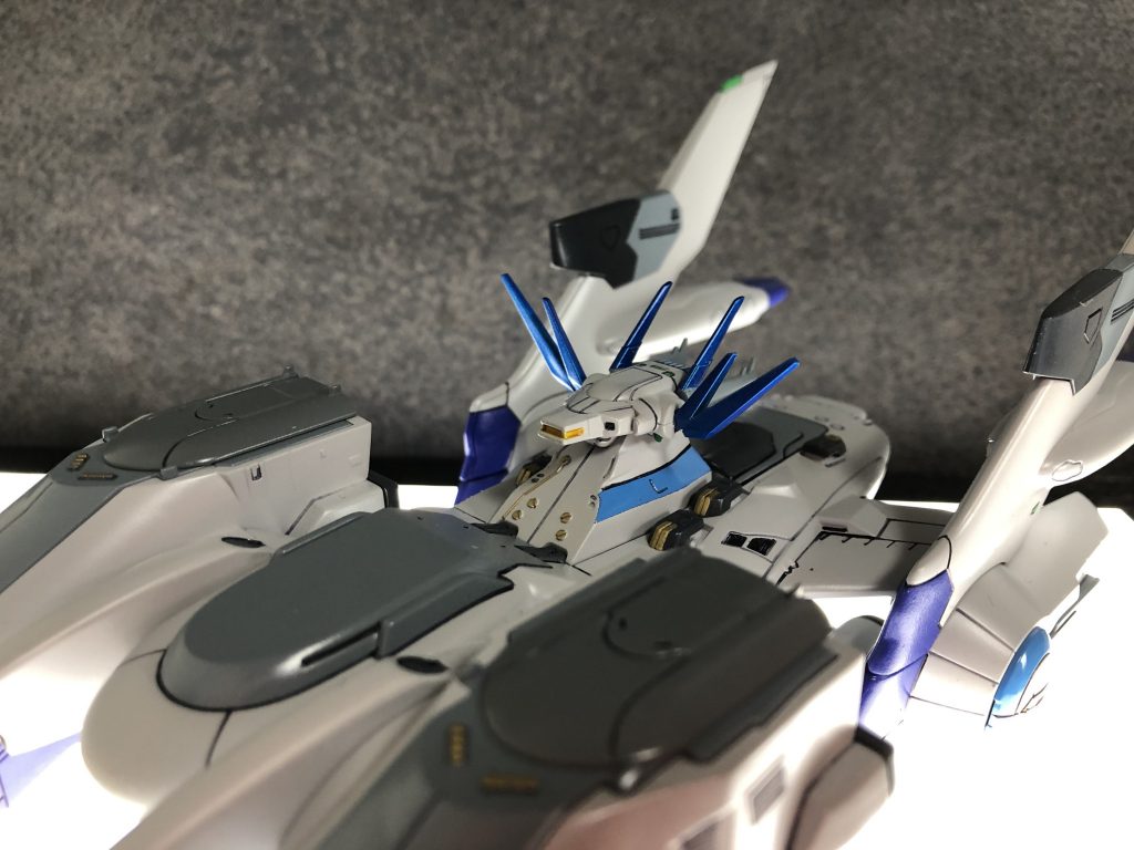 ブリッジのアンテナはオリジナル仕様に…
この辺の塗りわけもこだわってます。