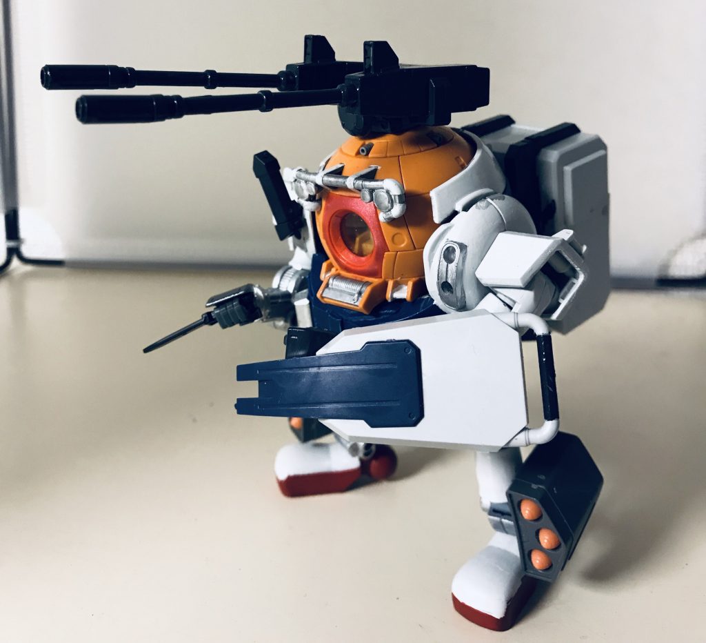 近接武装はナイフのみ