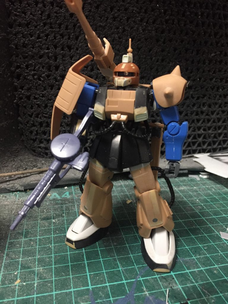 パイプは色々悩んだ結果付属していたグフのヒートロッドを使用して可動をそれなりに実現( ゚д゚)古い手法