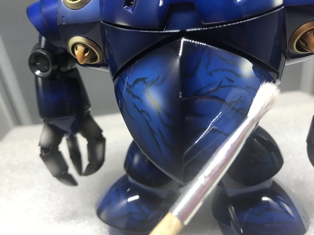 筆の写り込みがお判り頂けますか?
くっきり写るよう頑張りました。