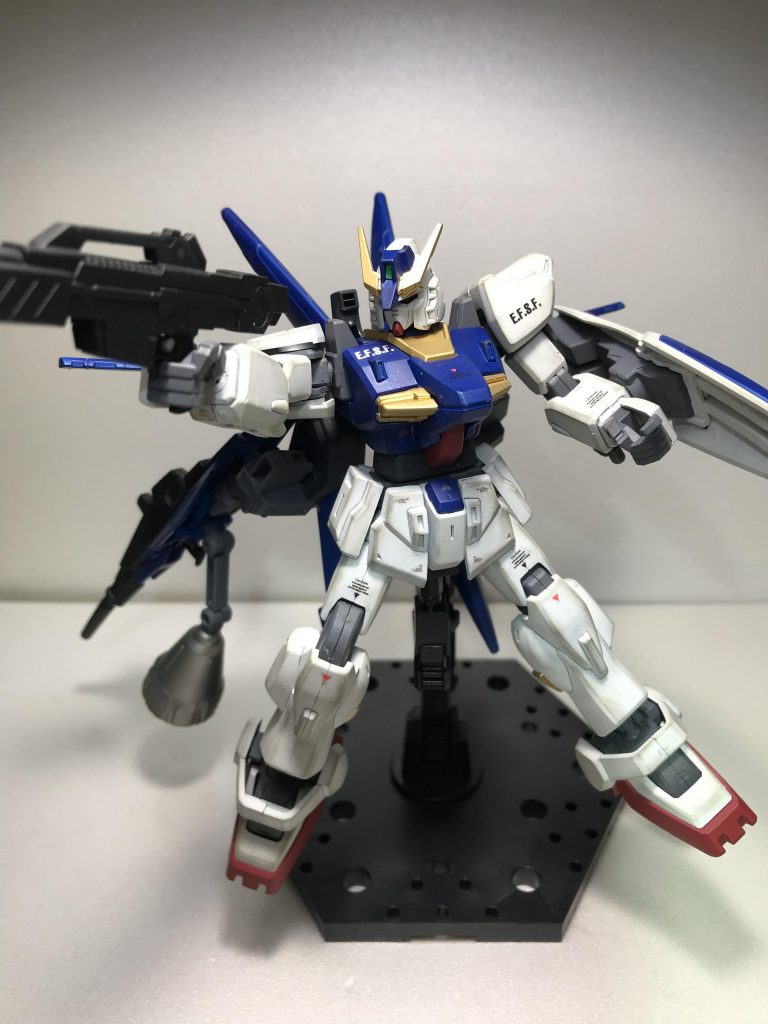 基本カラーはそんなに変えずに、少し青を強めに塗装しました。