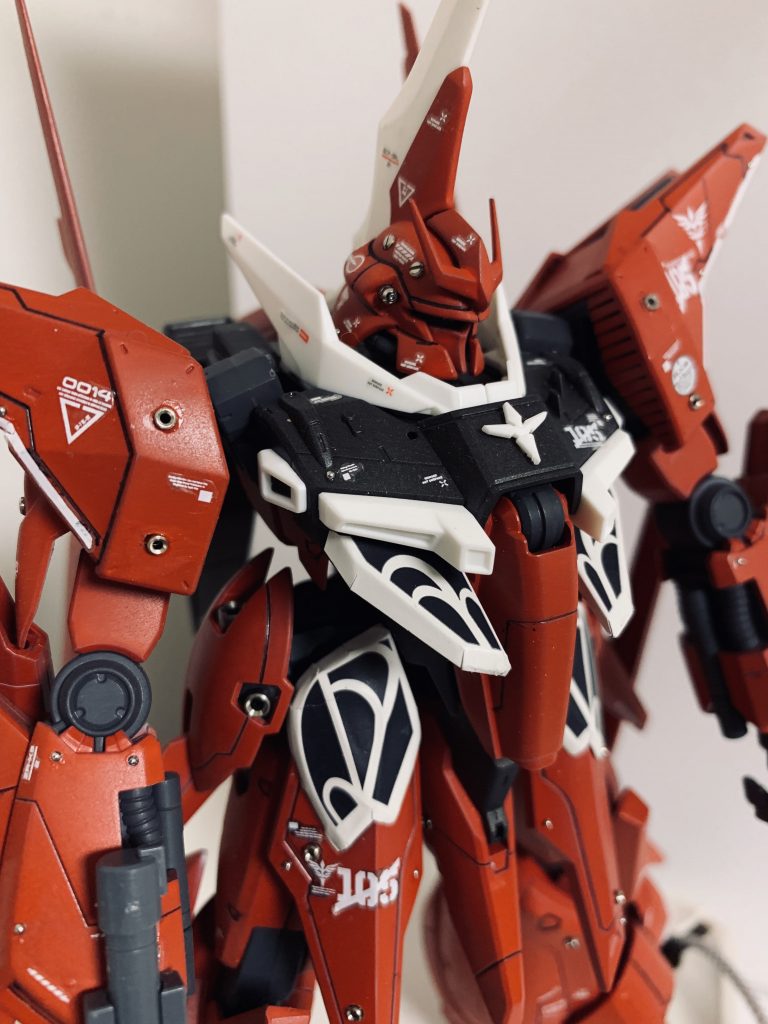 アンテナの形、顔の造形共に一番好きかな