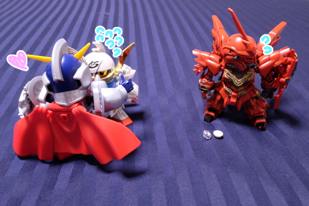 武者∀:えー!  もっと一緒にいましょうよー!
騎士:かわいいな!  よし、抱きしめてやろう!
シナ:なんなんだこいつら…