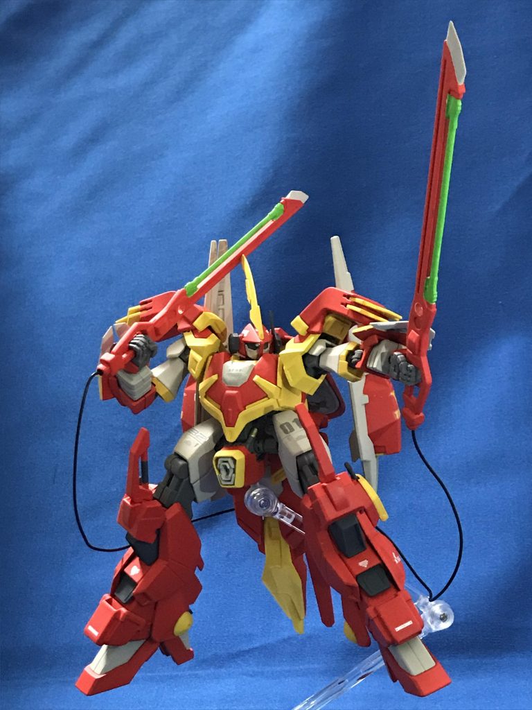 大きい剣を持った機体を作るのは初めてだったので大胆なポーズをつけさせるのが楽しかったです^_^