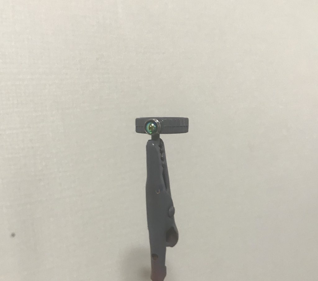 モノアイの凸部をカットして、SPプレートとVCドームでディテールアップ。