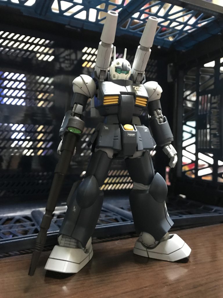 これまたネイビーブルーで塗装👍