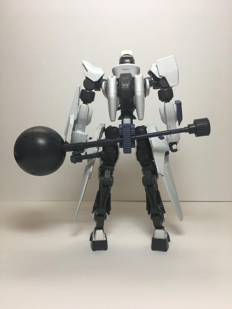 背面
武器は腰裏にマウントしてます