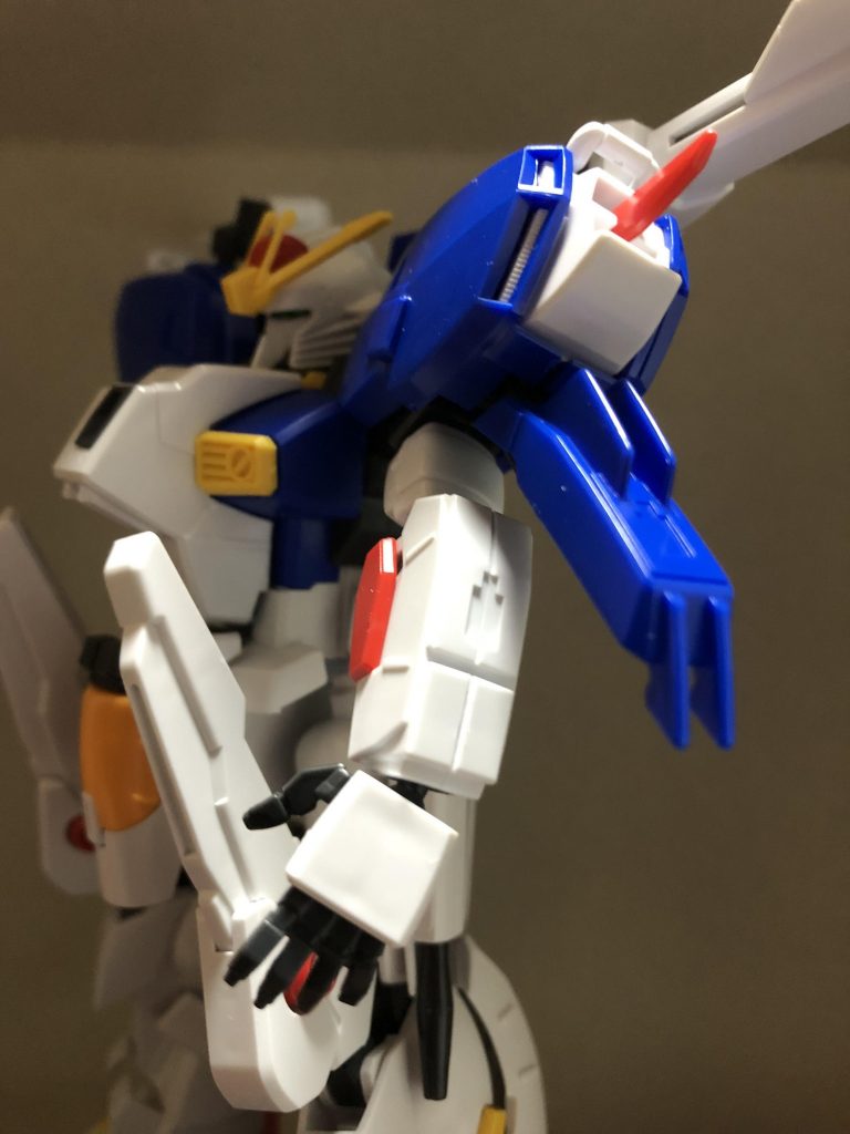 各所の合わせ目消しの他一部は段落ちモールド化。