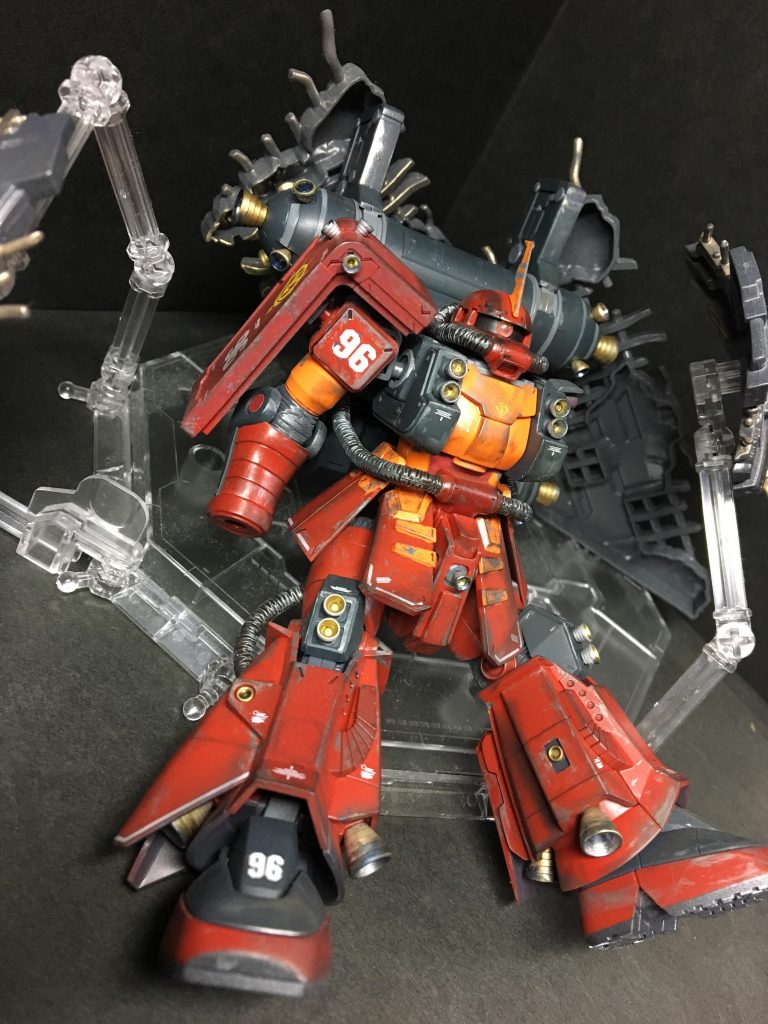 決戦の果てに…
廃棄コロニー内で一時機能不全となったサイコザク。