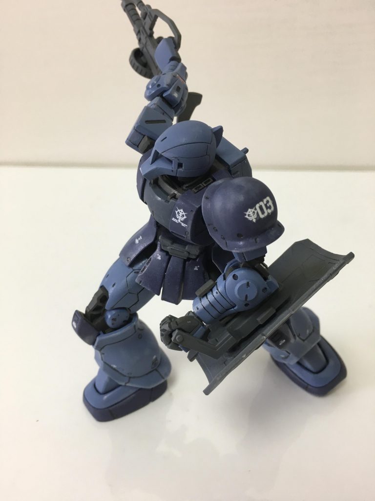 ガンキャノンの弾を避けたイメージで。