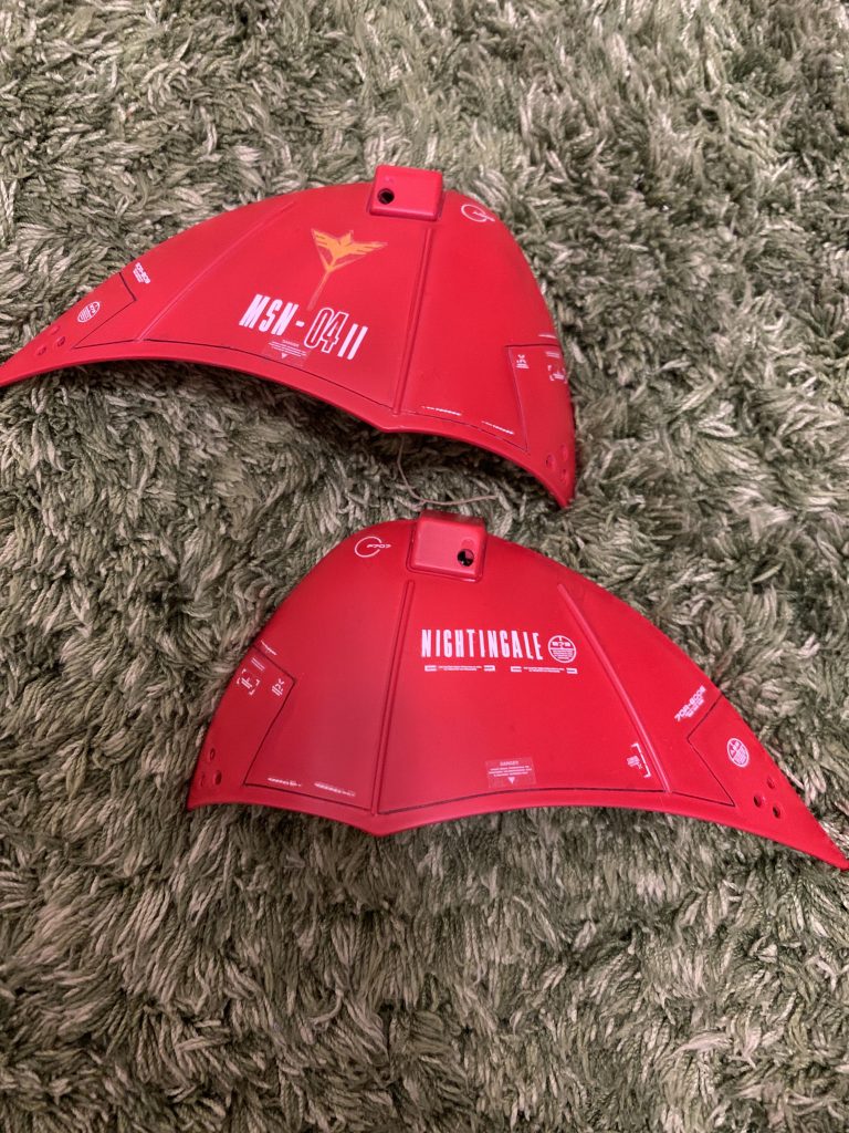 RE/100はデカールないから好き勝手に貼れて楽しいですね