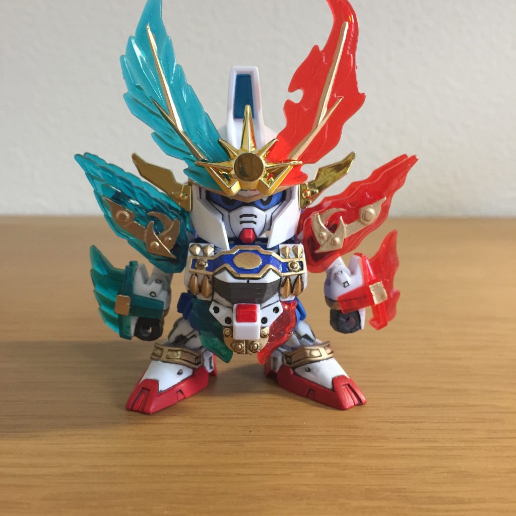 カブトの頬の部分のみ改造しました。