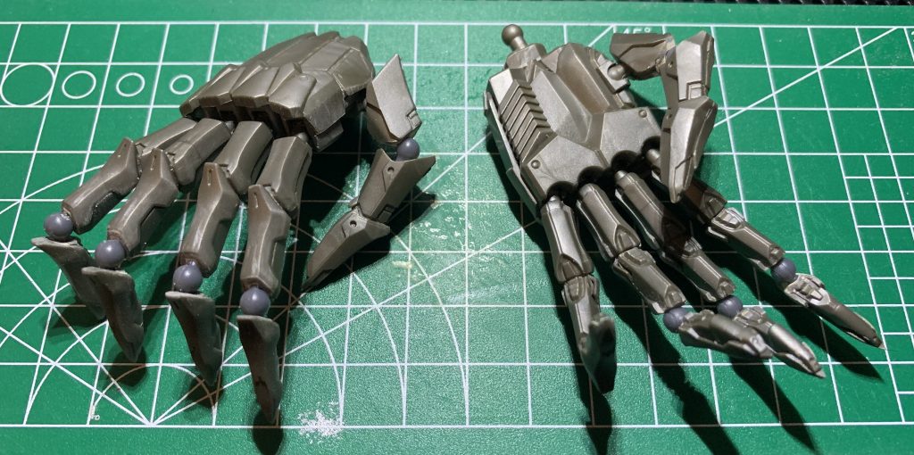 折角の特徴的な手なので表情つけれるように可動式に。