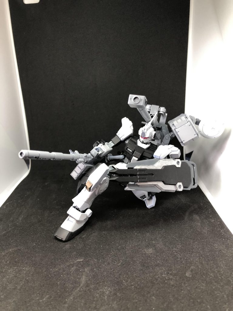 長距離ロングビームライフル
これも持ち手の補強が無いと保持不可
写真は、一瞬の隙を逃さず激写。