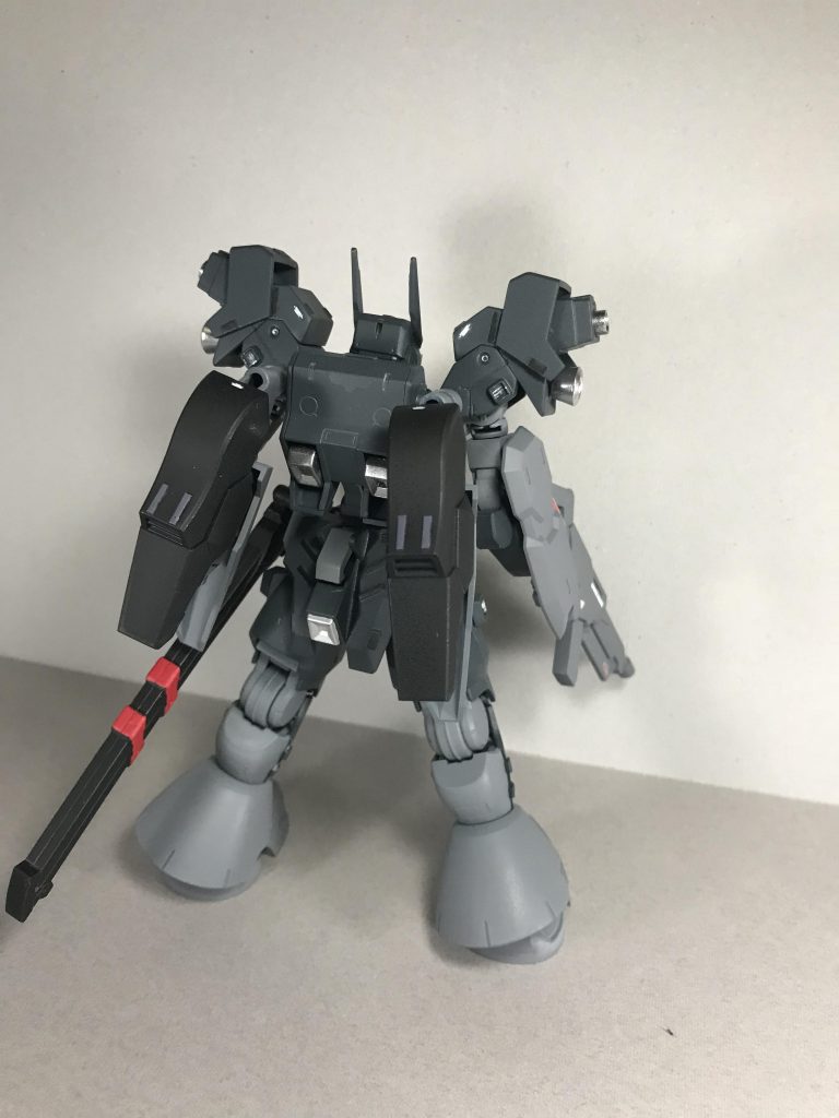 後面
バックパックに漏洩のブースターを取り付けました。