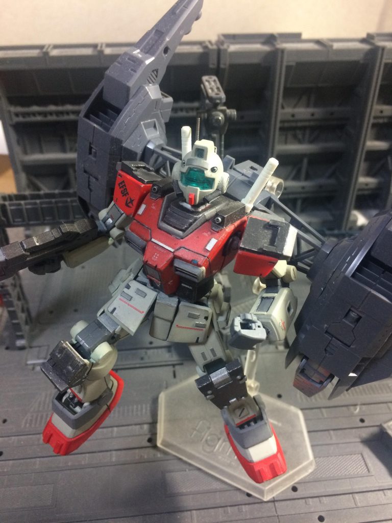 試作オーバードブースターを装備
直線移動に限りMA並みの加速を得るが基本的に戦線までの使い切り。
