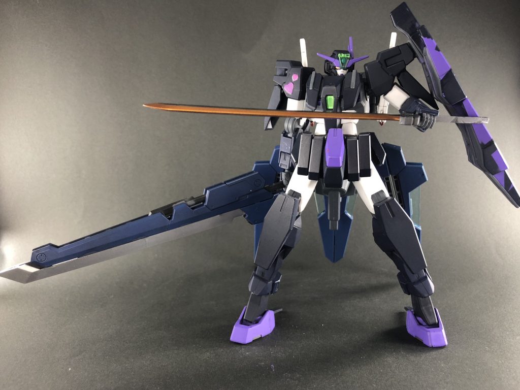 GNシースブレイドとGNカタナ。カタナの刀身は、シルバーと自家製クリアオレンジでキャンディ塗装っぽく。