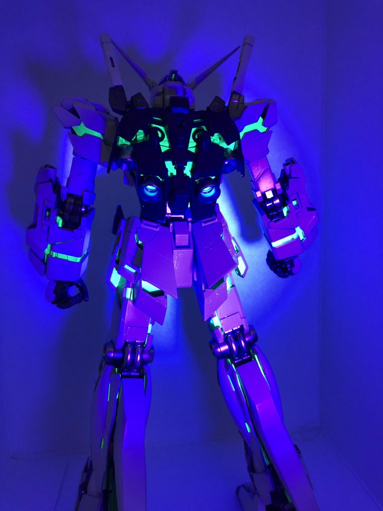 ユニコーンガンダム(覚醒)–4枚目/制作者：@galaxyeys1