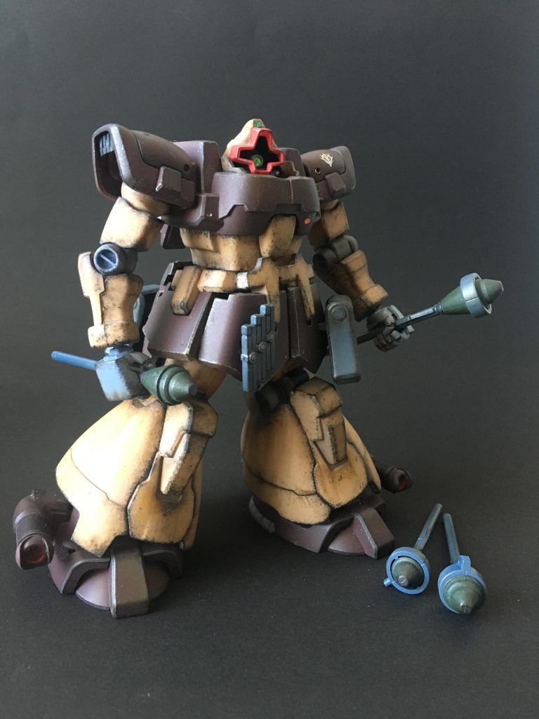 マンボ〜!サンドブラウンは成型色のまま無塗装で。肩に合わせ目があったんで、ココアブラウンは水性をイージーペインターで塗りました