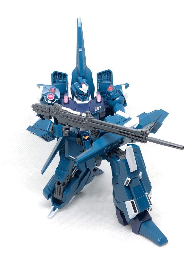 膝立ちでジムスナイパーっぽく。